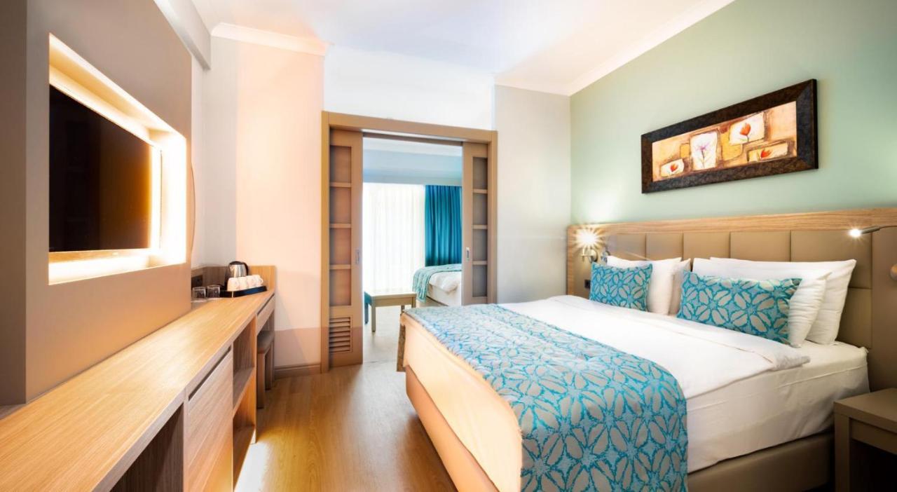 Aqua Fantasy Aquapark & Otel